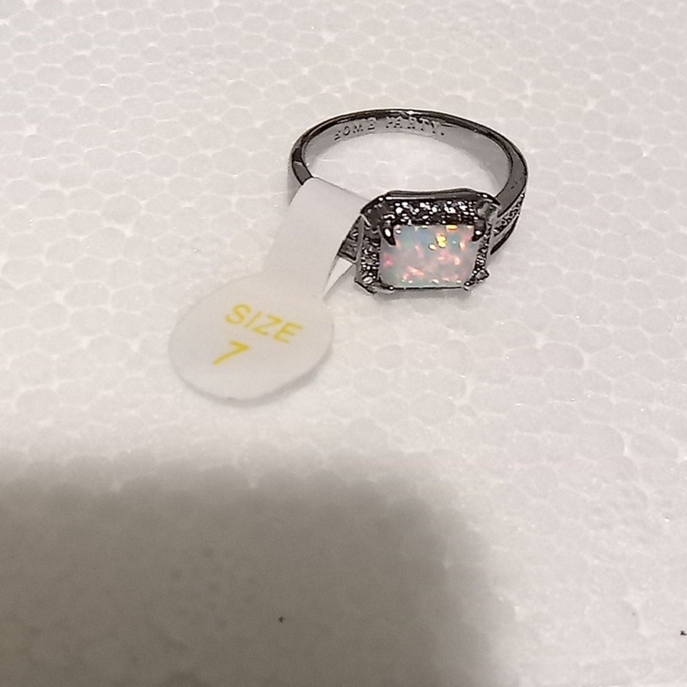 Dazzling Silver Opal Ring - image 5